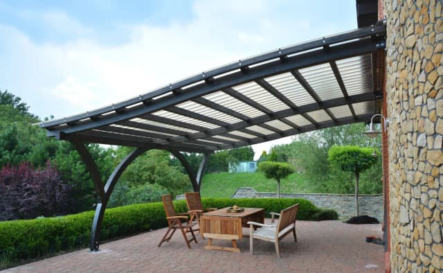 Jak zrobić trwałe zadaszenie tarasu? Prosty sposób krok po kroku Jak zrobić trwałe zadaszenie tarasu? Prosty sposób krok po kroku