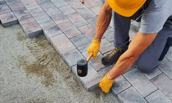 Koszt układania kostki z podbudową – ile zapłacisz za profesjonalną nawierzchnię? Koszt układania kostki z podbudową – ile zapłacisz za profesjonalną nawierzchnię?