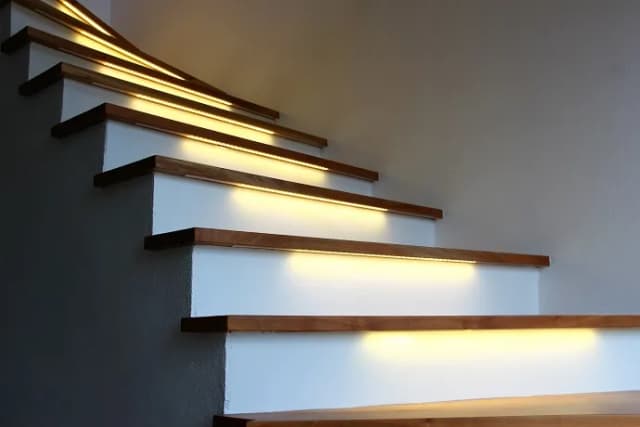 Betonowe schody wewnętrzne: rewolucyjne rozwiązania, które zachwycą każdego Betonowe schody wewnętrzne: rewolucyjne rozwiązania, które zachwycą każdego